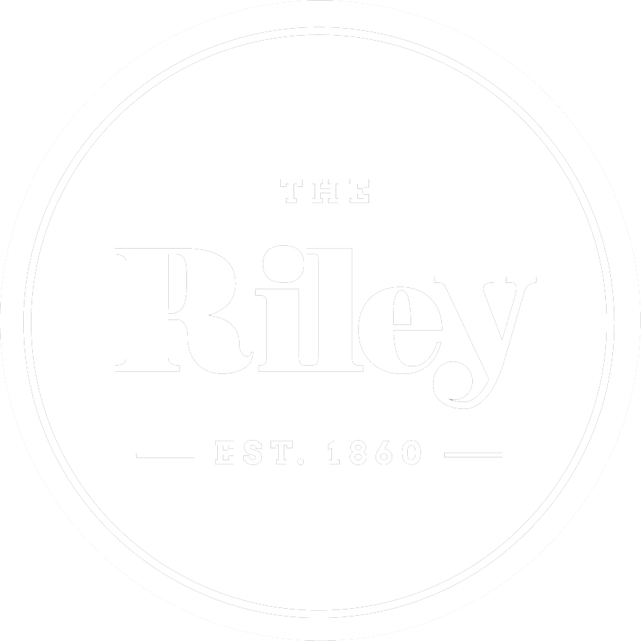 Riley_Logo_Circle_white